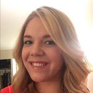 Meet your Posher, Deanna